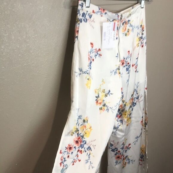 Material Girl Wide Leg Pants women’s size medium - Picture 4 of 6